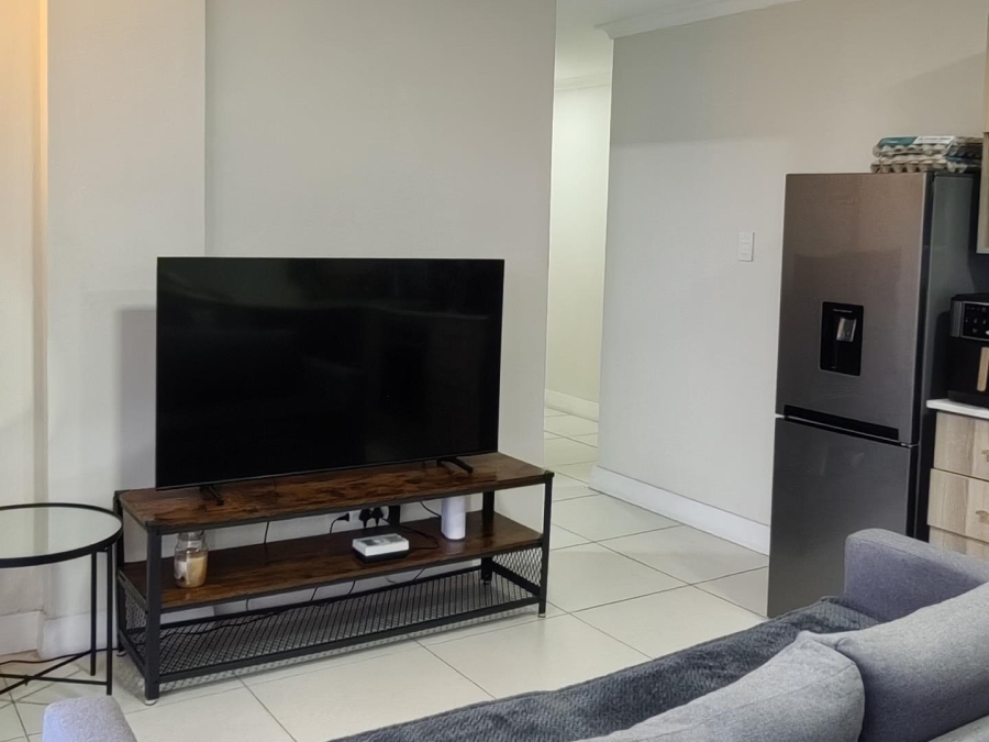 To Let 2 Bedroom Property for Rent in Zonnebloem Western Cape